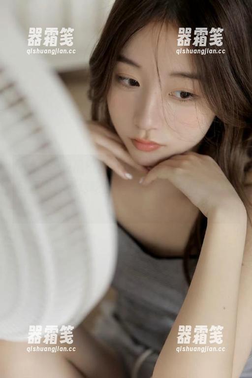 166.su 瓜田里走出的旅行者,166.su带我飞往无尽吃瓜的旅程,真是后花园的幽默!