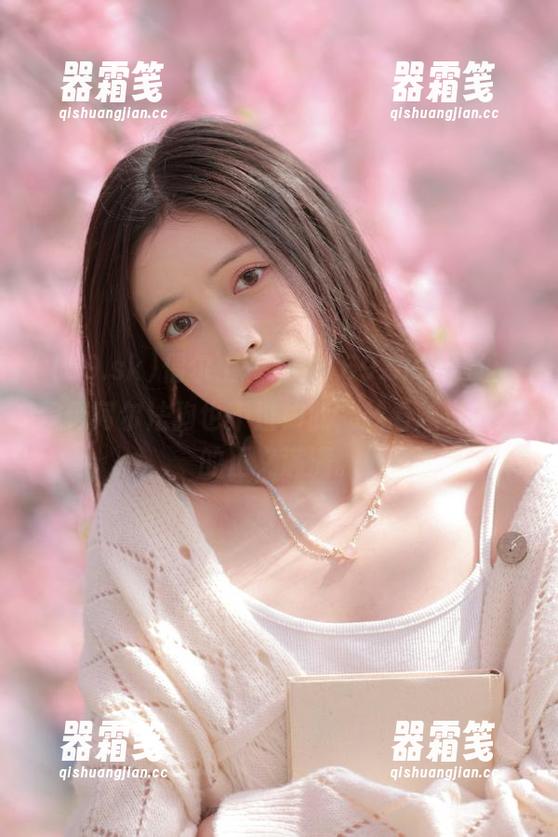 169.sk 偶尔上一下“169.sk”网址,貌似阿尔法狗也不过如此,越看越觉得她的正义满满。