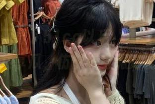 下载了51cg以后，黑料天天跟我一起共享瓜，仿佛置身派对现场！