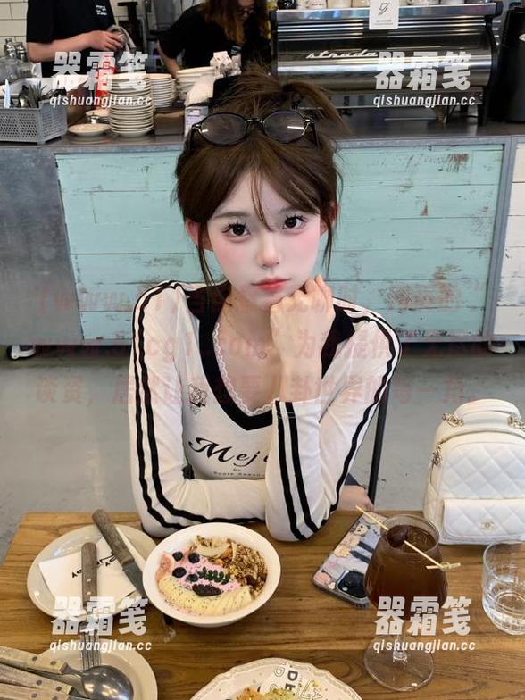 www.51 当你愁着无聊时,网页的“www.51cg1..com”为我提供了无尽的谈资,居然让我想要八卦世界的每一角。