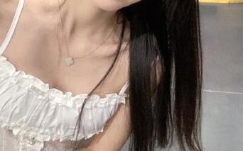 每次点开“吃瓜头条”，都在思考生活的真谛——这入口真一度让我失去方向。