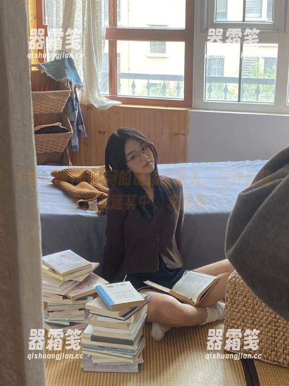 吃瓜网 吃瓜网的链接太诱人,打开后我直接沉迷其中,求拯救!