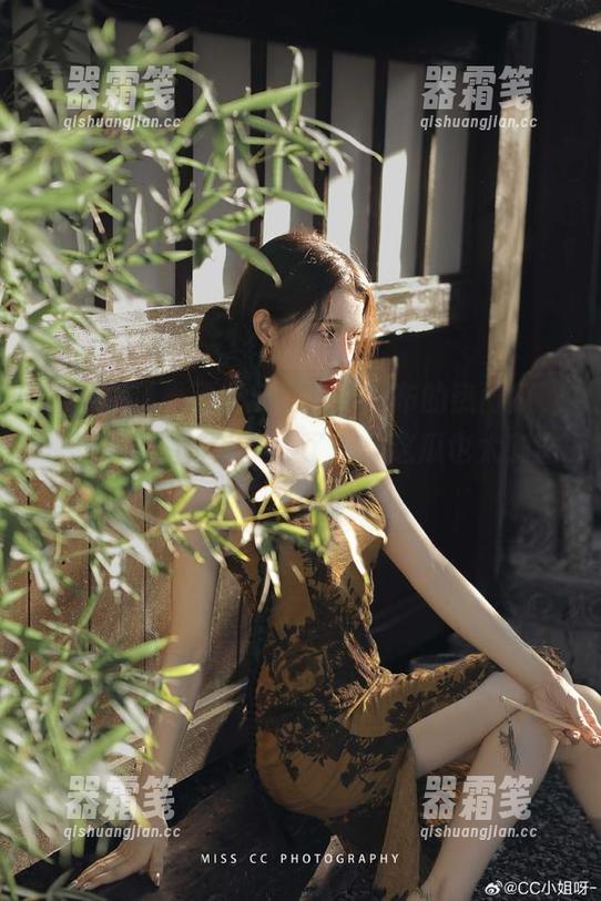 吃瓜网 看了吃瓜网今天发布的热门瓜,我的小心脏都快受不了啦,这瓜也太刺激了!
