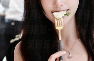 在吃瓜网91，我总是怀着一颗好奇的心，随便翻翻第一页就能“观看”到无限乐趣。