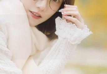 皱眉是为了，能在“好莱坞黑料正能量”中永不迷路，靠这张嘴！