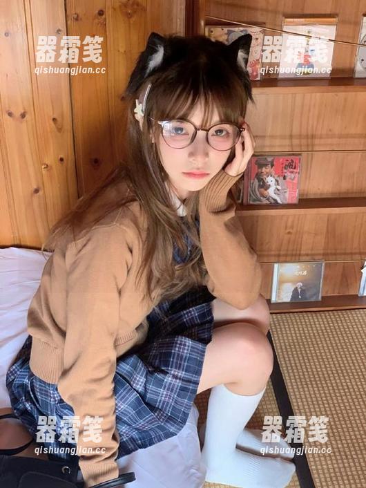最新吃瓜 今天无意间点开最新吃瓜入口,不得不说,这画风简直太撩了,有点小心动。