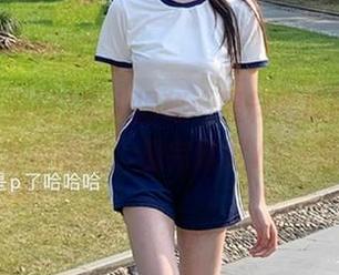 有人揭秘“黑料吃瓜网”的视频发布地址，看完默默YY一阵子