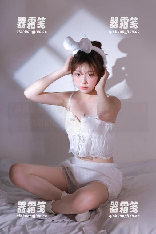 刷到黑料吃瓜网视频，发现热点瓜的口味刷新了我的三观呀！