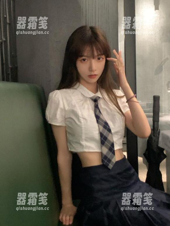 “黑料正能量”网址：今天又被瓜丛里的八卦大叔打脸了！