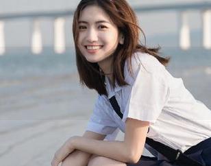将夜半闲聊与“黑料社”结合，大家都来看我下载，这感觉妙不可言！