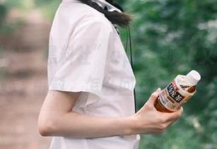 “黑料社”app一晚上又加了几桩料，怎么回事呢？