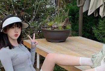 黑料社区网站直达：瓜田里最juicy的八卦，绝对不会让你心烦意乱！
