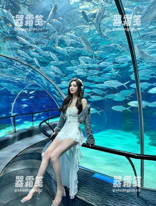黑料老司机 最新新鲜出炉的黑料老司机内容,现在就像茶水一样,让我欲罢不能!