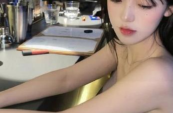黑料视频网更新了！别忘了分享，让你的朋友也嗨起来！