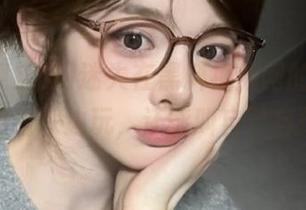 迷失在黑料视频网的入口，一边看一边玩，还能叫自己自律吗